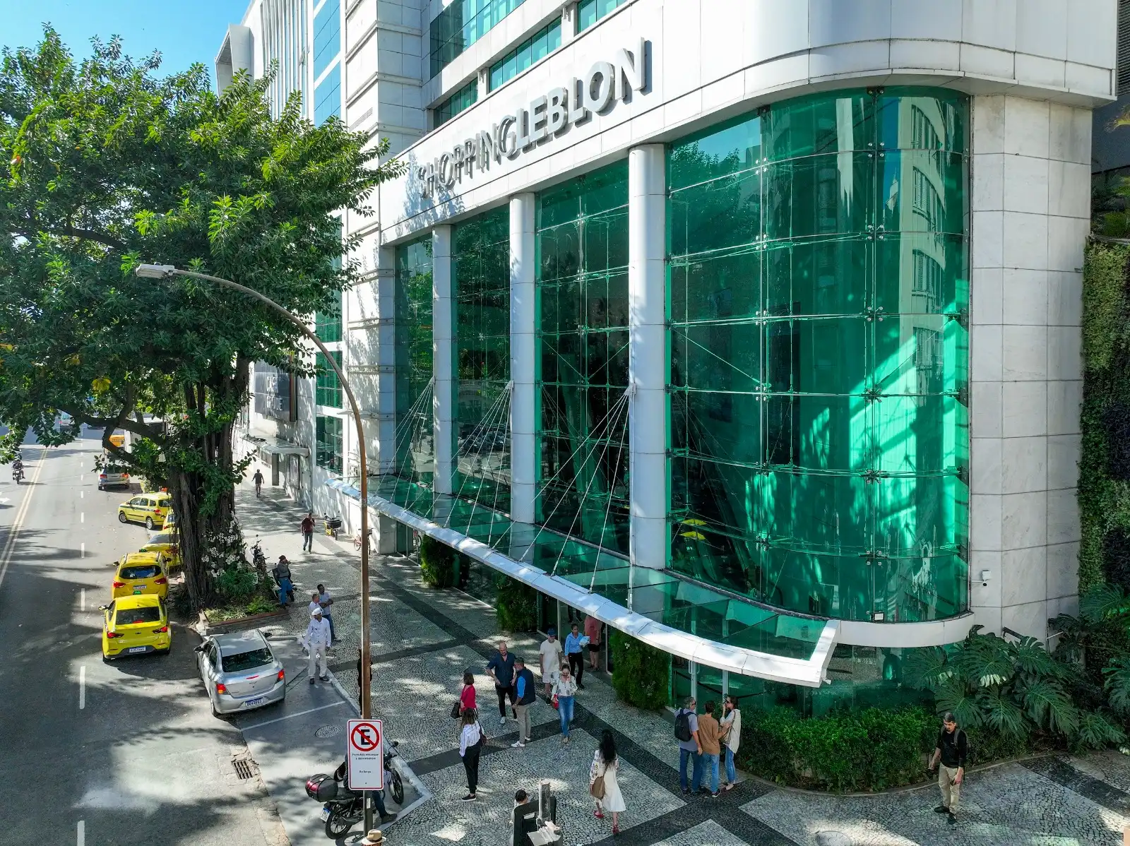 Operação visa simplificar estrutura societária sem aumento de capital; assembleia extraordinária será convocada