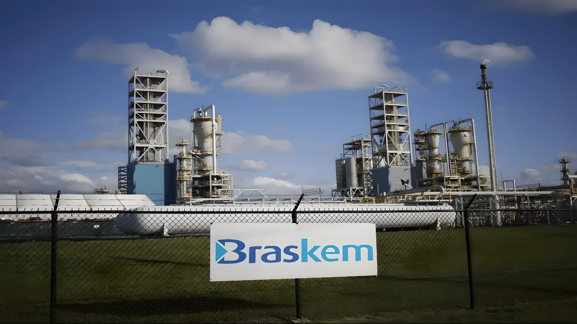 Braskem (BRKM5) registra que avalia proteção para Braskem Idesa