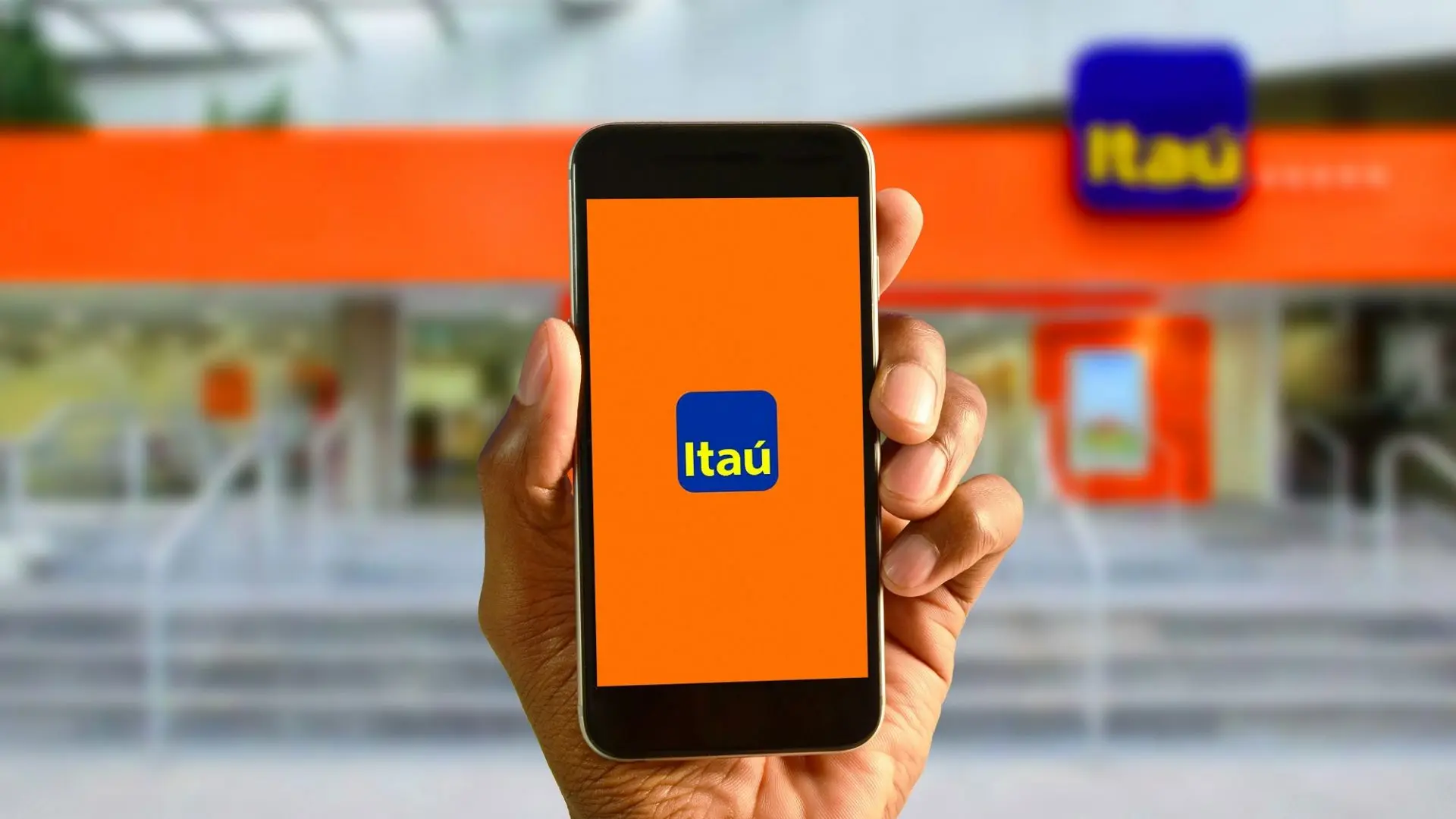 Itaú Unibanco (ITUB4) anuncia compra de ativos do BRB