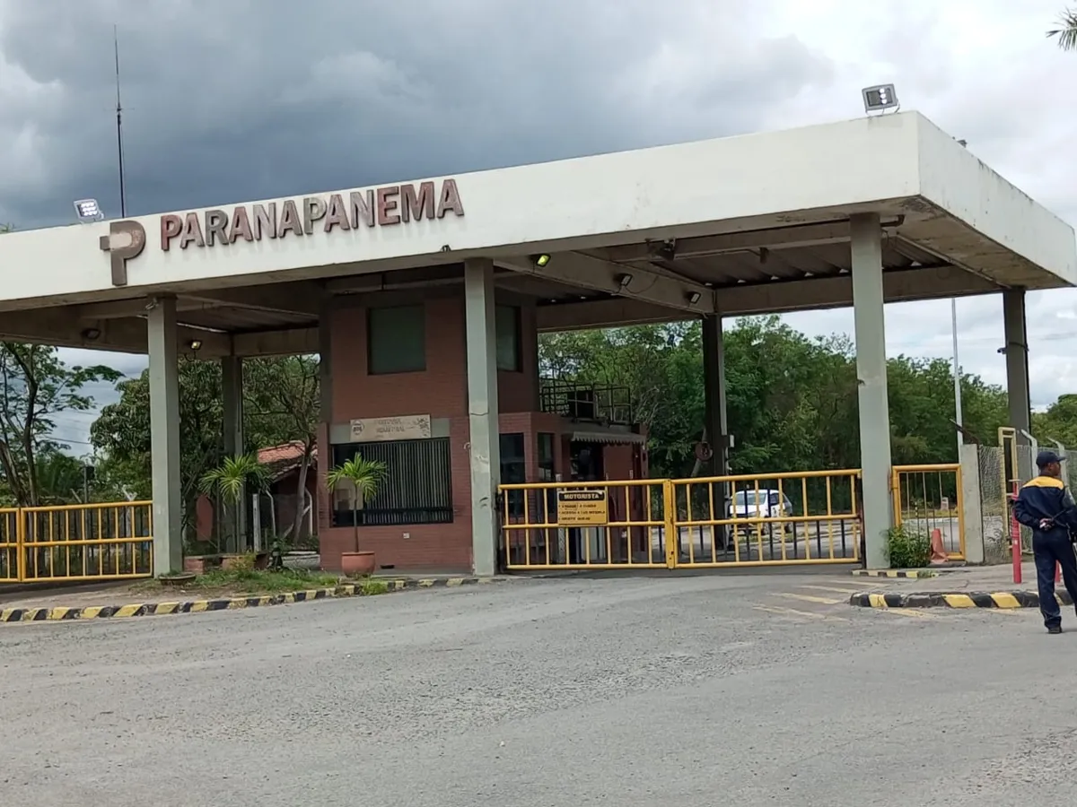 B3 comunicou desenquadramento do valor de cotação mínimo e pediu que a companhia divulgue procedimentos e cronograma; prazo até 02 de julho de 2026.