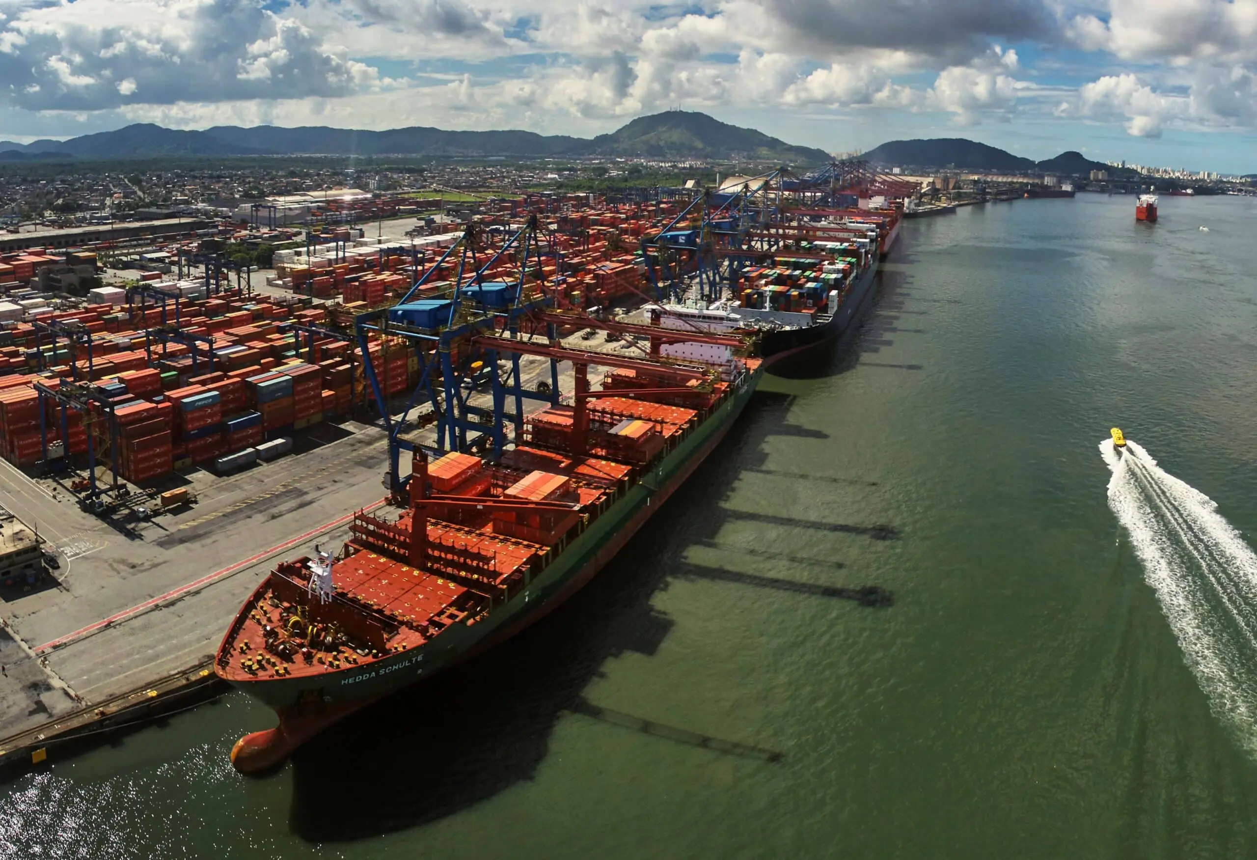 CVM registrou a OPA em 11 de agosto de 2025; edital com detalhes está nos sites da CVM, B3 e RI, e há canal de dúvidas no +55 (11) 3040-0844