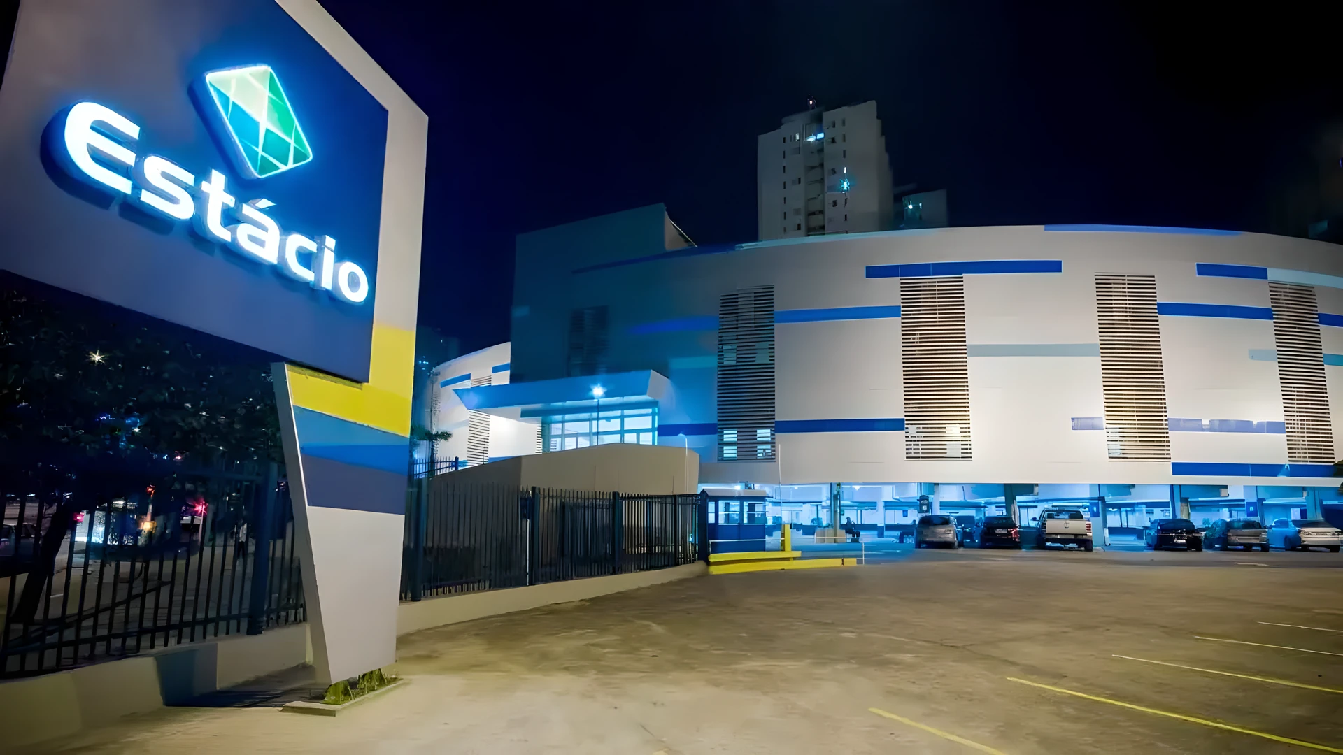 YDUQS (YDUQ3) registra R$ 1,5 bi em receita e projeção de FCA para 2026